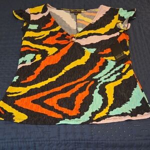 NWT BOLD ELEMENTS FLUTTER SLEEVE TOP-SIZE LARGE